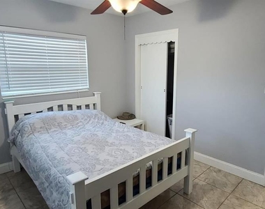 2306 W Saint Joseph Street - Photo Thumbnail 6