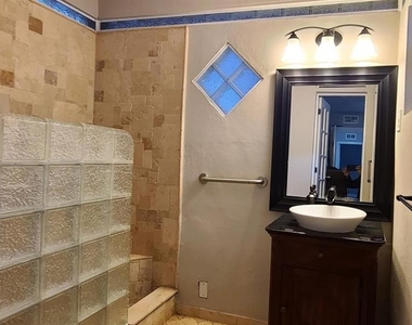 2306 W Saint Joseph Street - Photo Thumbnail 7