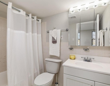 10355 Paradise Boulevard - Photo Thumbnail 18