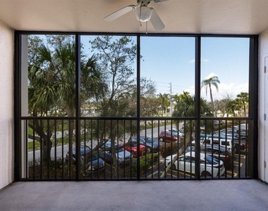 10355 Paradise Boulevard - Photo Thumbnail 14