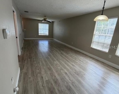7202 E Bank Drive - Photo Thumbnail 3