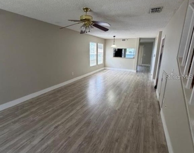 7202 E Bank Drive - Photo Thumbnail 1