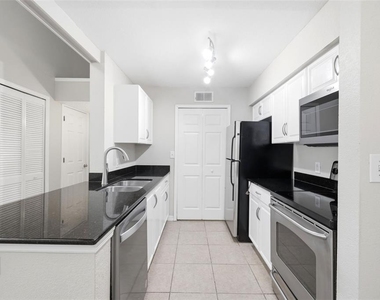 3274 Haviland Court - Photo Thumbnail 14