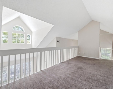 3274 Haviland Court - Photo Thumbnail 32