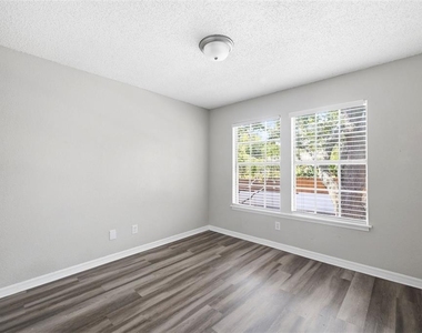3274 Haviland Court - Photo Thumbnail 26