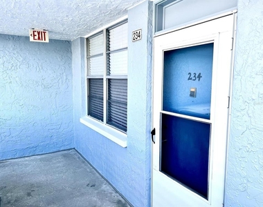 4880 Locust Street Ne - Photo Thumbnail 18