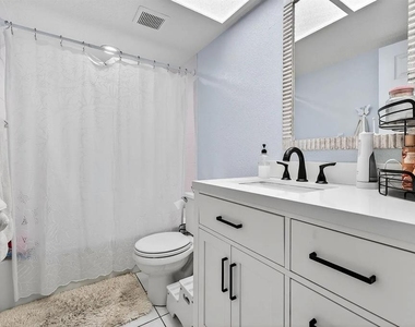 14793 Seminole Trail - Photo Thumbnail 31