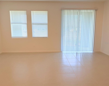 36162 Obsidion Lane - Photo Thumbnail 9