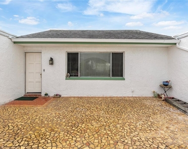 3228 Rock Valley Drive - Photo Thumbnail 29