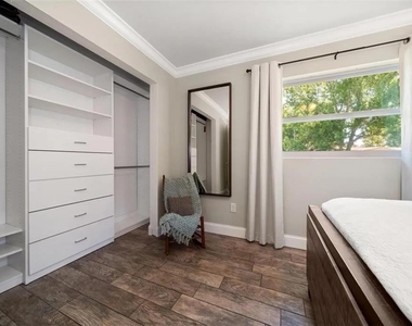 2132 Isabelle Street - Photo Thumbnail 4