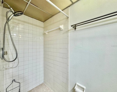 11703 Raintree Village Boulevard - Photo Thumbnail 14