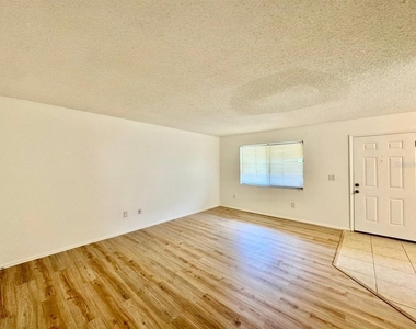 11703 Raintree Village Boulevard - Photo Thumbnail 3