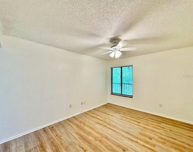 11703 Raintree Village Boulevard - Photo Thumbnail 8