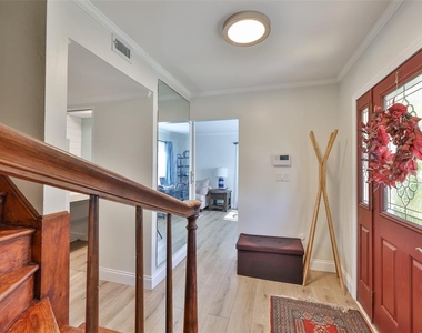1279 86th Avenue N - Photo Thumbnail 5