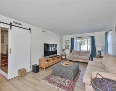 1279 86th Avenue N - Photo Thumbnail 7