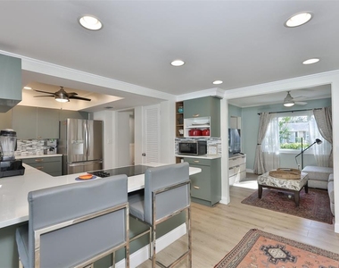 1279 86th Avenue N - Photo Thumbnail 13