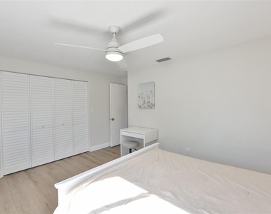 1279 86th Avenue N - Photo Thumbnail 29