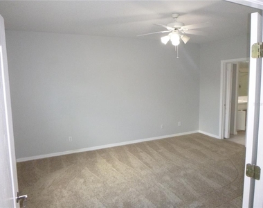 19146 Cypress Green Drive - Photo Thumbnail 14