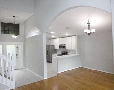 19146 Cypress Green Drive - Photo Thumbnail 3