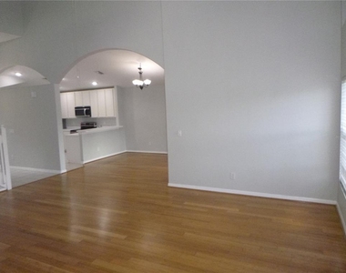 19146 Cypress Green Drive - Photo Thumbnail 6