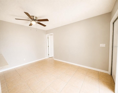 5104 Springwater Court - Photo Thumbnail 4