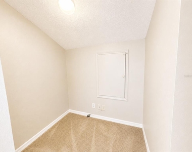 5104 Springwater Court - Photo Thumbnail 18