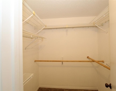 309 Bryce Court - Photo Thumbnail 21