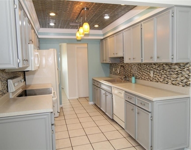 309 Bryce Court - Photo Thumbnail 14