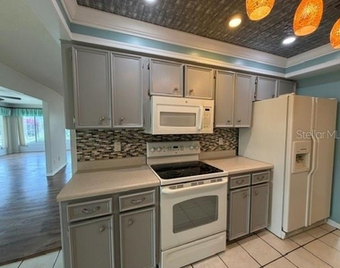 309 Bryce Court - Photo Thumbnail 10