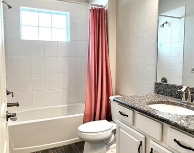 4786 Ballantrae Boulevard - Photo Thumbnail 5