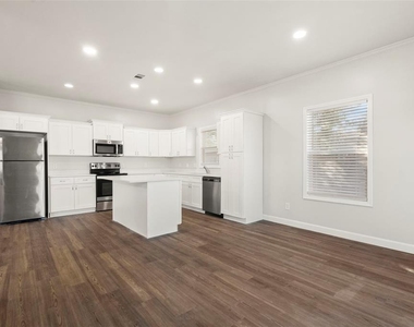 4352 9th Avenue S - Photo Thumbnail 4