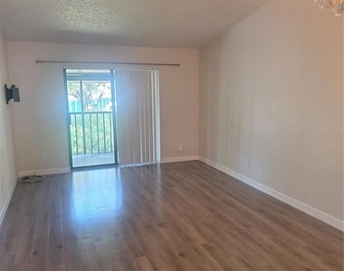 2377 Lake Heather Heights Court - Photo Thumbnail 8
