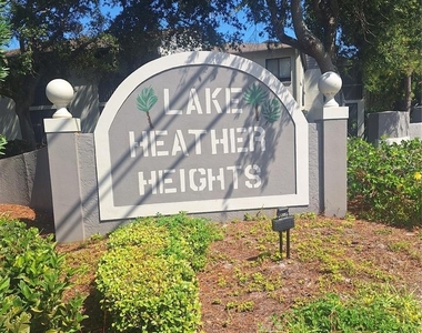 2377 Lake Heather Heights Court - Photo Thumbnail 16