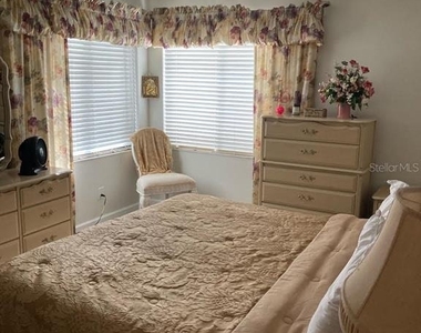 2377 Lake Heather Heights Court - Photo Thumbnail 18