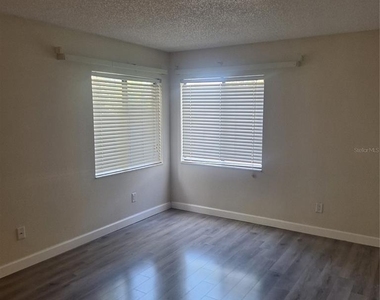 2377 Lake Heather Heights Court - Photo Thumbnail 11