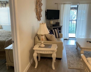 2377 Lake Heather Heights Court - Photo Thumbnail 20