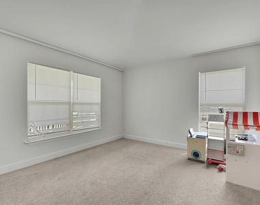 10358 Musa Road - Photo Thumbnail 2