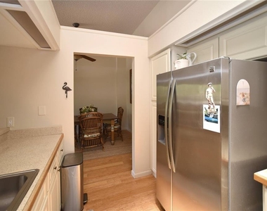 357 8th Avenue N - Photo Thumbnail 36