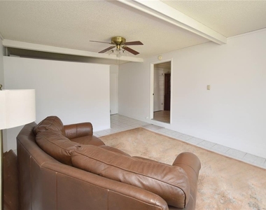 357 8th Avenue N - Photo Thumbnail 24