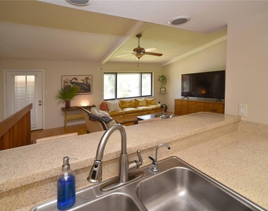 357 8th Avenue N - Photo Thumbnail 13