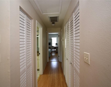 357 8th Avenue N - Photo Thumbnail 15