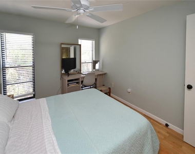 357 8th Avenue N - Photo Thumbnail 19