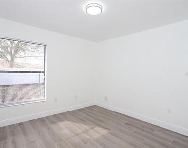 620 Heraldo Court - Photo Thumbnail 9