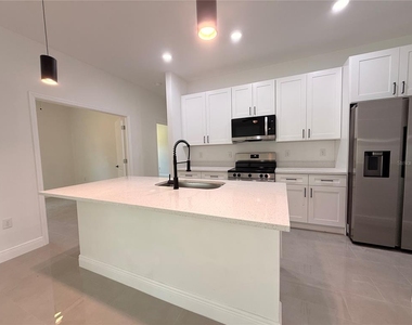 1251 Scottish Street Sw - Photo Thumbnail 5