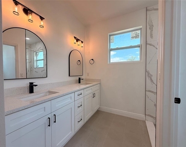 1251 Scottish Street Sw - Photo Thumbnail 15