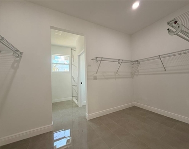 1251 Scottish Street Sw - Photo Thumbnail 17
