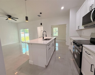 1251 Scottish Street Sw - Photo Thumbnail 8