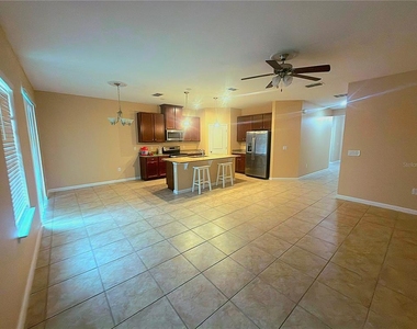 5583 Toulouse Lane - Photo Thumbnail 3