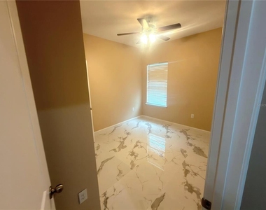 5583 Toulouse Lane - Photo Thumbnail 20