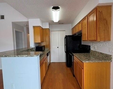 1085 S Hiawassee Road - Photo Thumbnail 7